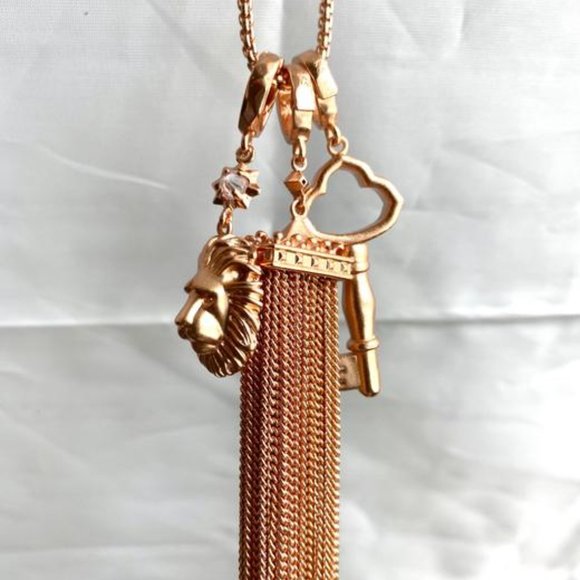 kendra Scott 3 charms necklace